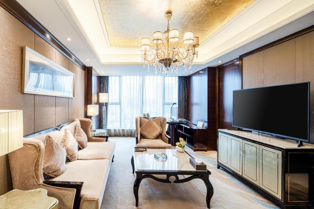 Chengdu Rising Butterfly Hotel מראה חיצוני תמונה