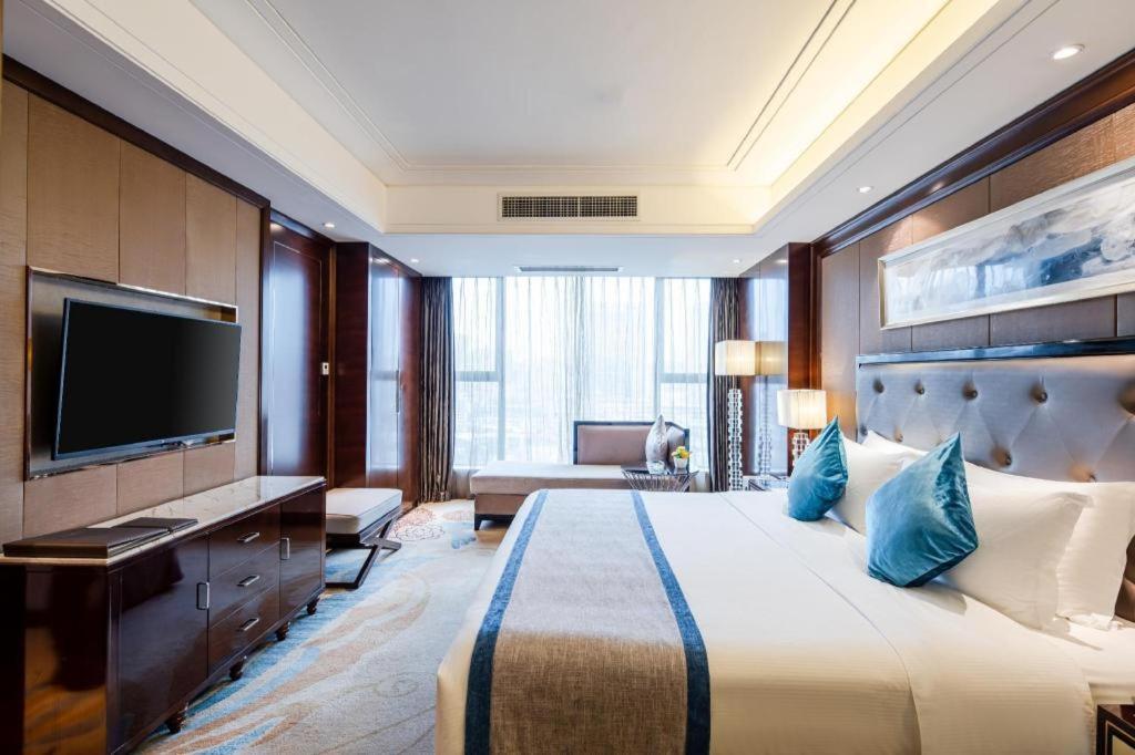 Chengdu Rising Butterfly Hotel מראה חיצוני תמונה