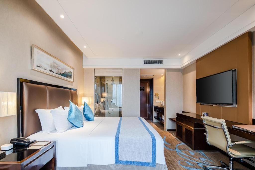Chengdu Rising Butterfly Hotel מראה חיצוני תמונה