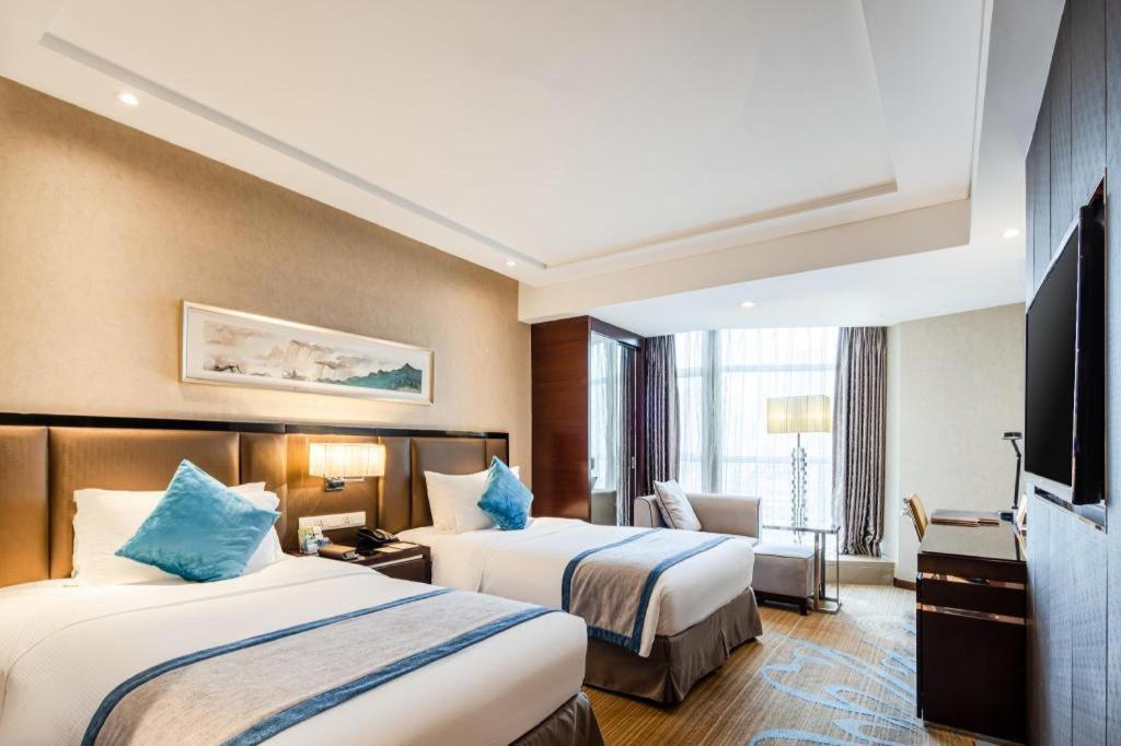 Chengdu Rising Butterfly Hotel מראה חיצוני תמונה