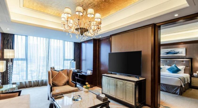 Chengdu Rising Butterfly Hotel מראה חיצוני תמונה