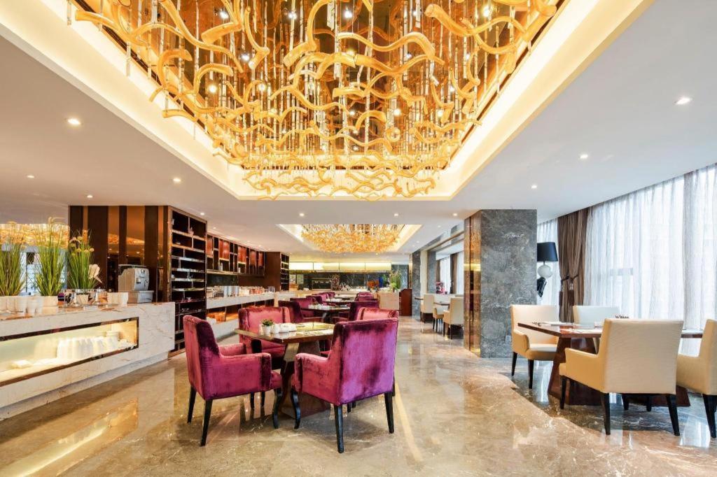 Chengdu Rising Butterfly Hotel מראה חיצוני תמונה