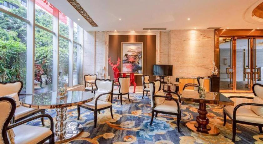 Chengdu Rising Butterfly Hotel מראה חיצוני תמונה