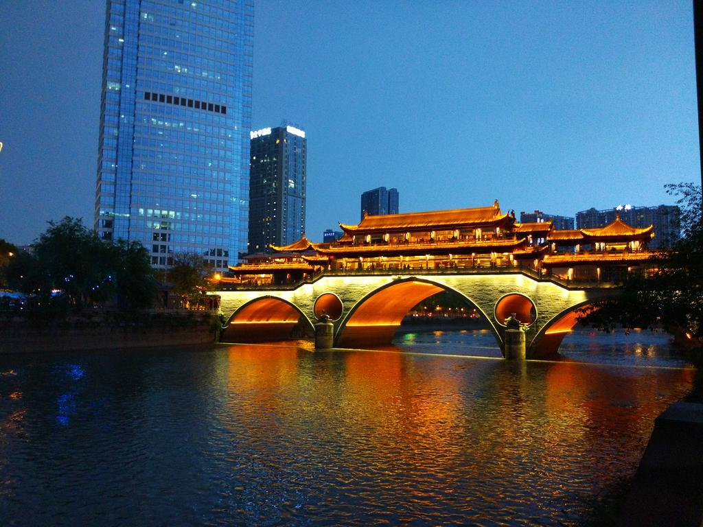 Chengdu Rising Butterfly Hotel מראה חיצוני תמונה