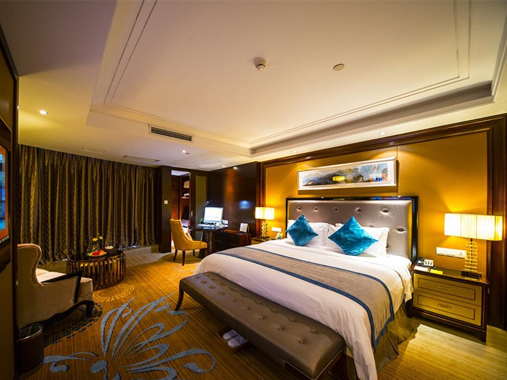 Chengdu Rising Butterfly Hotel מראה חיצוני תמונה